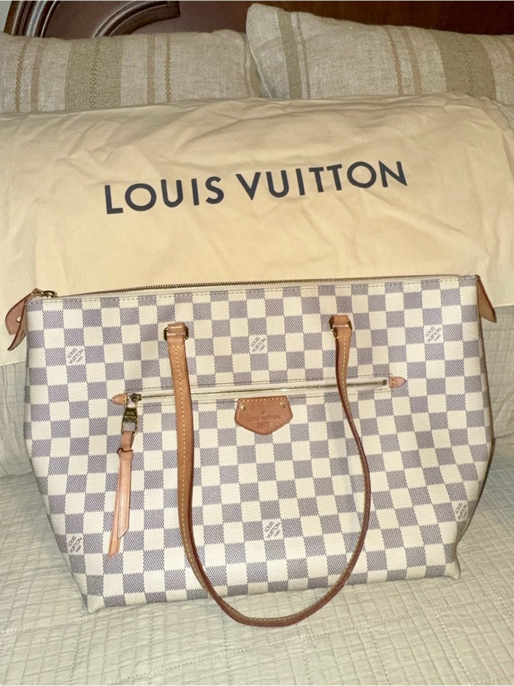 Louis Vuitton Iéna MM in Damier Azur